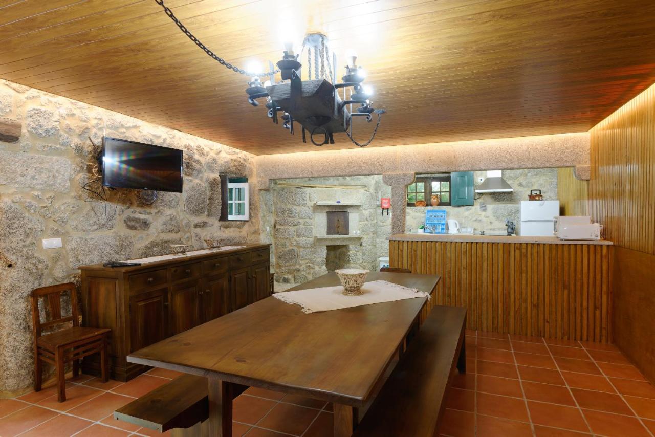 Casa De Carcavelos Cabeceiras de Basto Luaran gambar