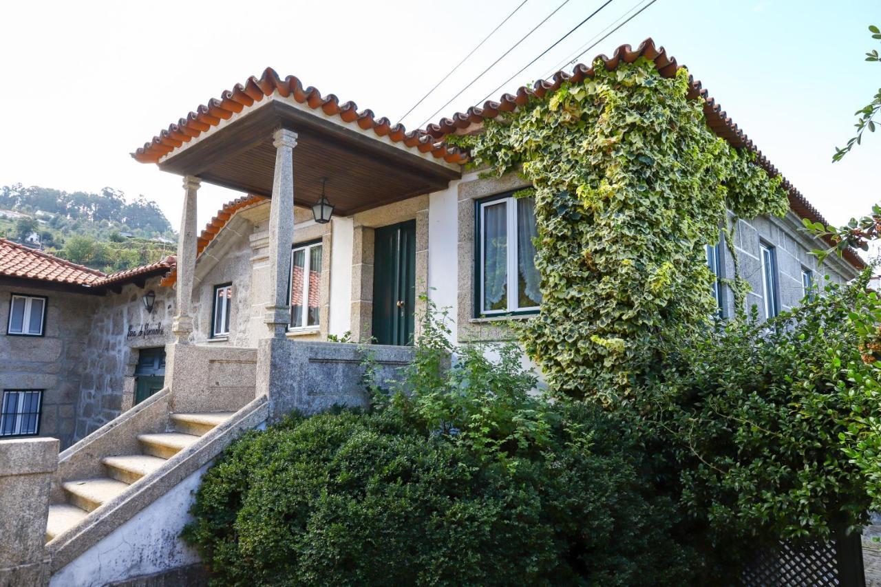 Casa De Carcavelos Cabeceiras de Basto Luaran gambar