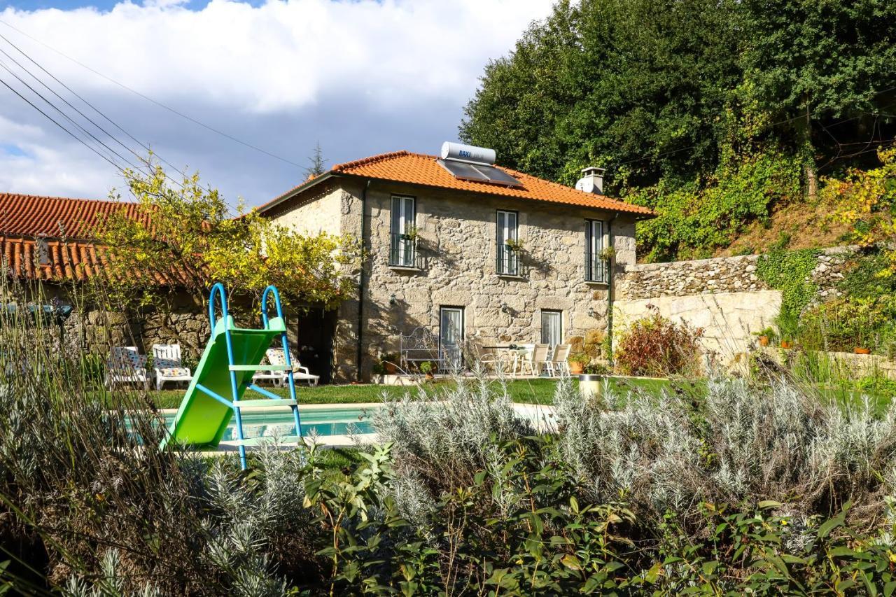 Casa De Carcavelos Cabeceiras de Basto Luaran gambar